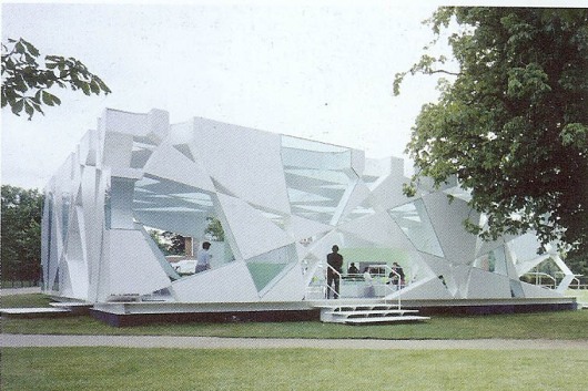 Pavilhão de Toyo Ito (2002)